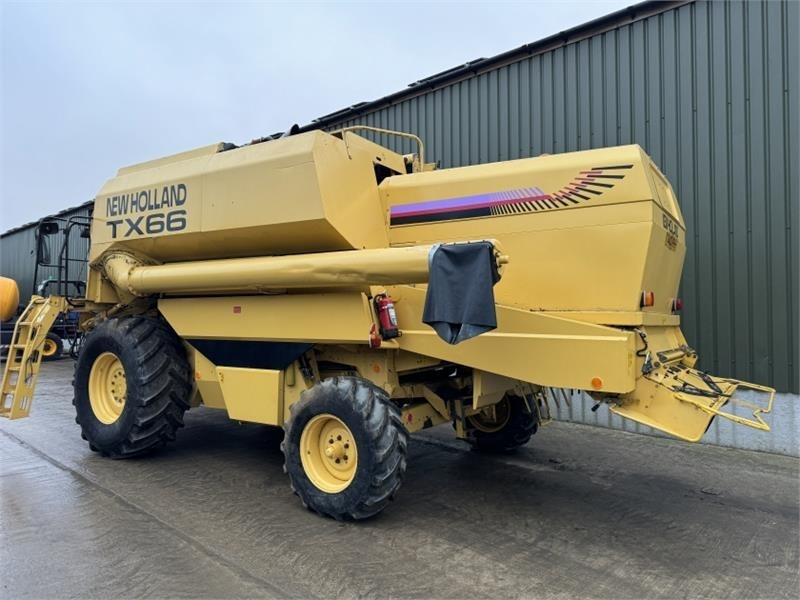 New Holland TX66 c/w 20ft Header - Dodatak za kombajn: slika 4 New Holland TX66 c/w 20ft Header - Dodatak za kombajn: slika 4