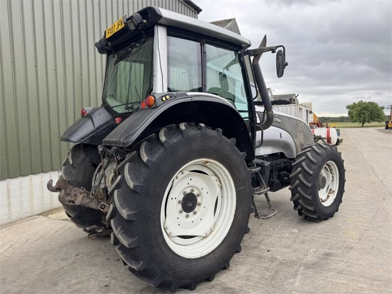 Valtra T 121 - Traktor: slika 4 Valtra T 121 - Traktor: slika 4
