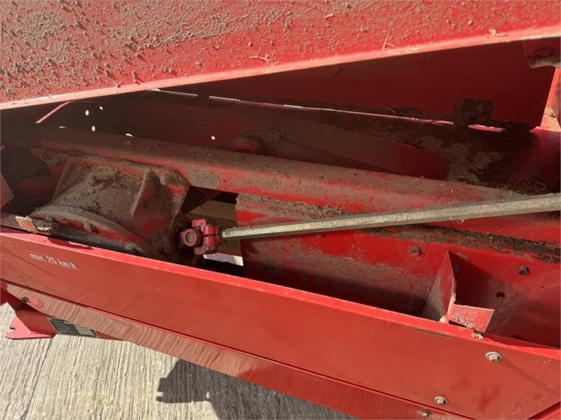 Lizing Welger West Mac AP630 Square Baler Welger West Mac AP630 Square Baler: slika 8 Lizing Welger West Mac AP630 Square Baler Welger West Mac AP630 Square Baler: slika 8