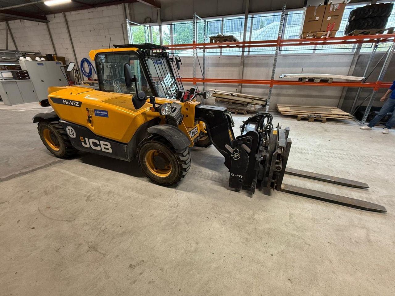 JCB 525-60T5 Hi-Viz - Teleskopski utovarivač na točkovima: slika 2 JCB 525-60T5 Hi-Viz - Teleskopski utovarivač na točkovima: slika 2
