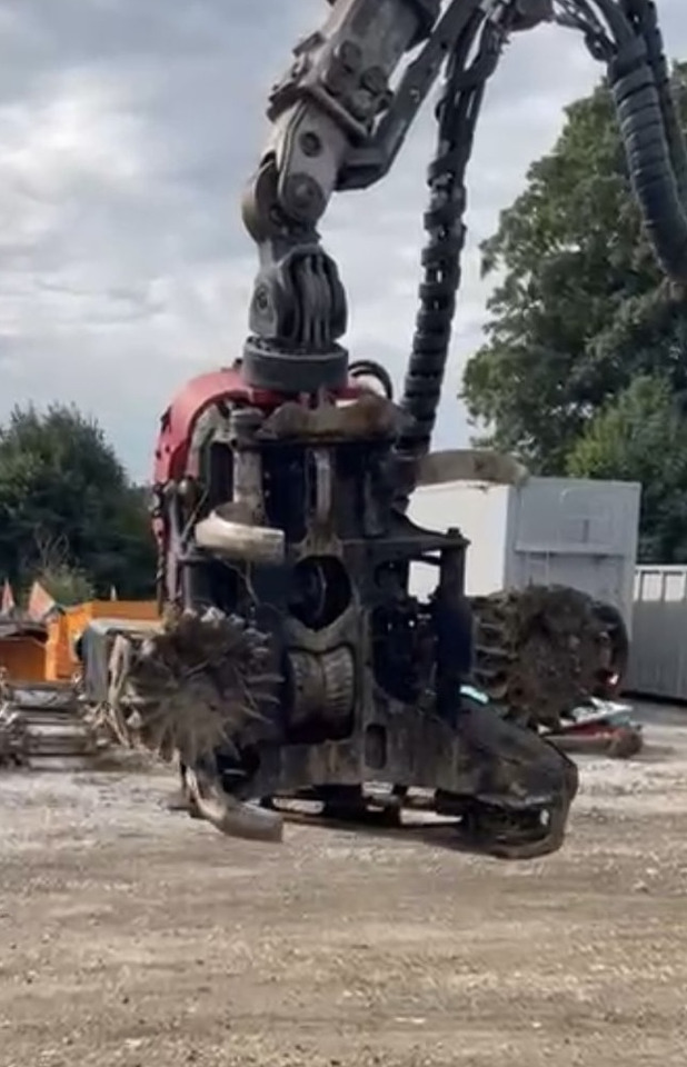 KOMATSU 911.5 / GŁOWICA C93 / CIĄGNIK LEŚNY / SERWISOWANY - Kombajn za šumarstvo: slika 3 KOMATSU 911.5 / GŁOWICA C93 / CIĄGNIK LEŚNY / SERWISOWANY - Kombajn za šumarstvo: slika 3