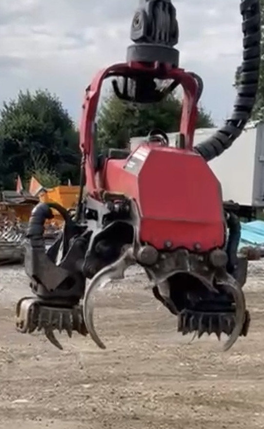 KOMATSU 911.5 / GŁOWICA C93 / CIĄGNIK LEŚNY / SERWISOWANY - Kombajn za šumarstvo: slika 5 KOMATSU 911.5 / GŁOWICA C93 / CIĄGNIK LEŚNY / SERWISOWANY - Kombajn za šumarstvo: slika 5