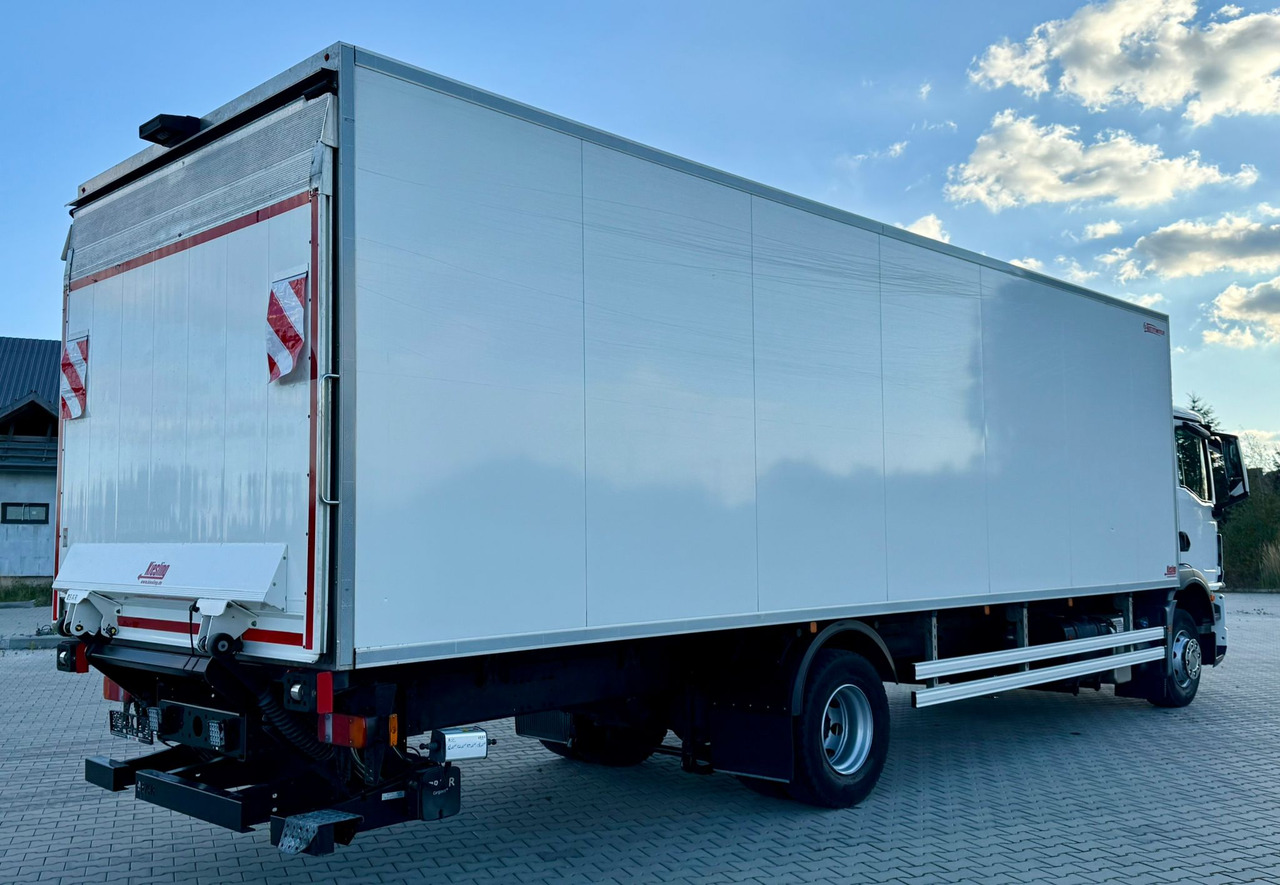 MAN TGM 15.290 / CHŁODNIA / WINDA / 8.3 M DŁUGOŚCI / 20 EUROPALET / THERMO KING / +30/-30 / AUTOMAT / 2021 ROK / SERWISOWANY - Hladnjača: slika 3 MAN TGM 15.290 / CHŁODNIA / WINDA / 8.3 M DŁUGOŚCI / 20 EUROPALET / THERMO KING / +30/-30 / AUTOMAT / 2021 ROK / SERWISOWANY - Hladnjača: slika 3