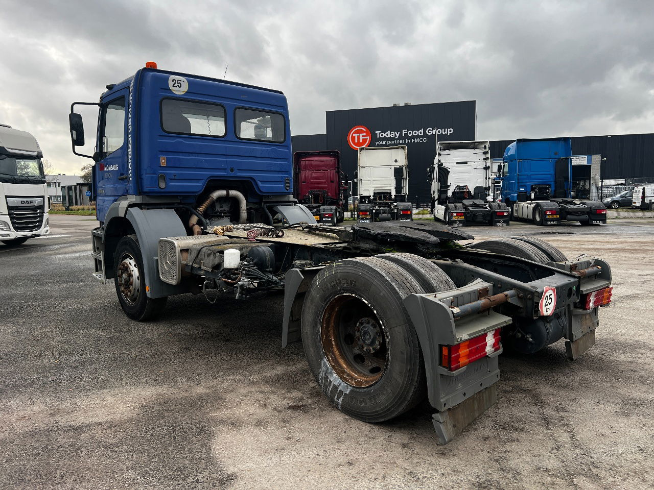 Mercedes-Benz Atego 1828 mmbs voertuig, max 25km/h - Tegljač: slika 4 Mercedes-Benz Atego 1828 mmbs voertuig, max 25km/h - Tegljač: slika 4