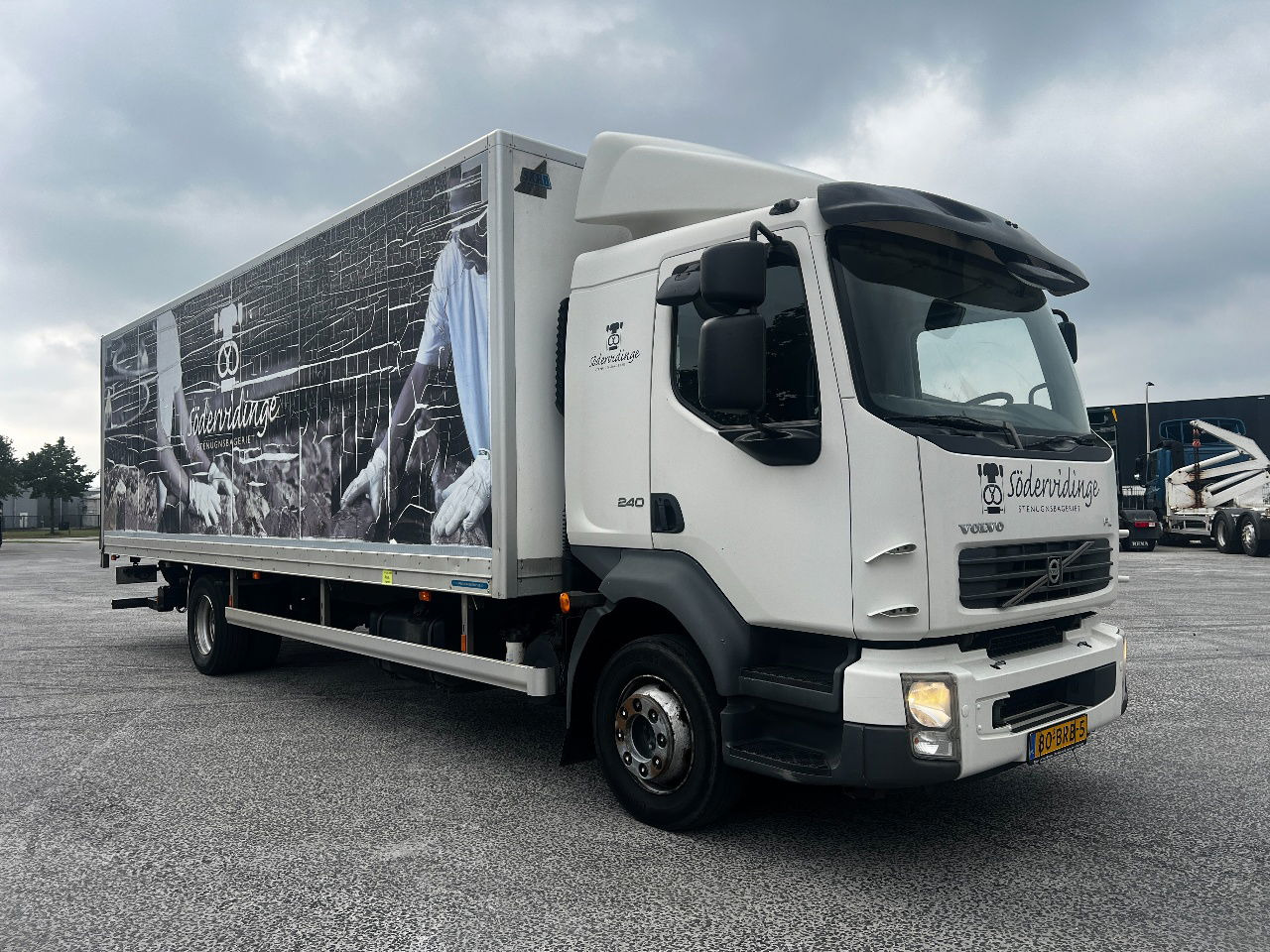 Volvo FL 12.240 Euro 5, NL truck - Kamion sa zatvorenim sandukom: slika 2 Volvo FL 12.240 Euro 5, NL truck - Kamion sa zatvorenim sandukom: slika 2