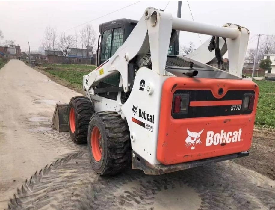 Bobcat S 770 - Mini utovarivač: slika 2 Bobcat S 770 - Mini utovarivač: slika 2