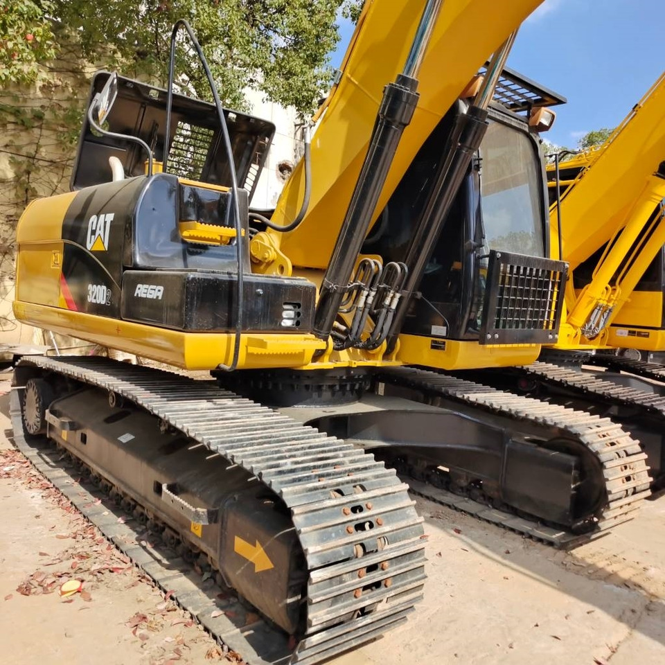 CAT 320 D2 - Bager guseničar: slika 3 CAT 320 D2 - Bager guseničar: slika 3