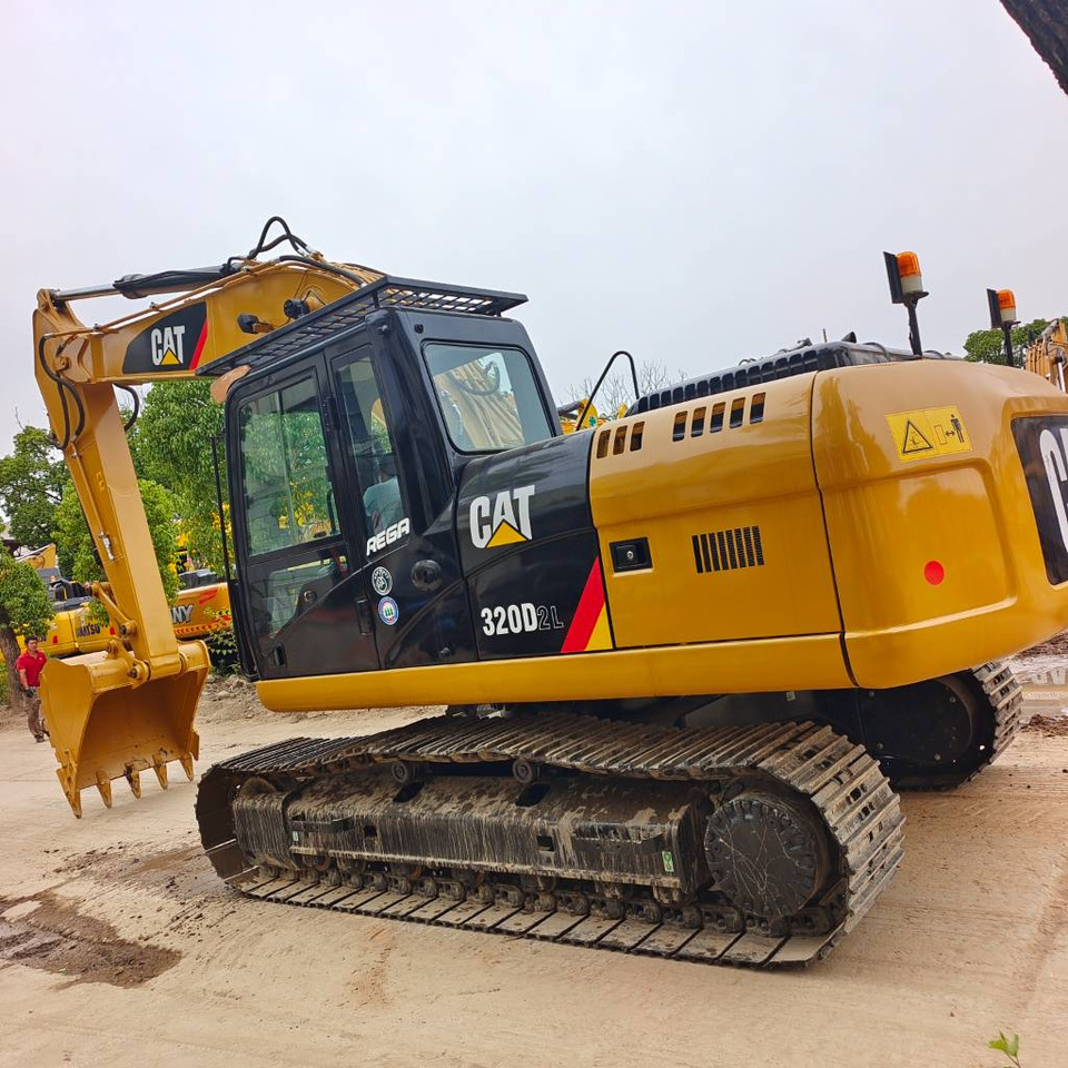 CAT 320 D2L - Bager guseničar: slika 1 CAT 320 D2L - Bager guseničar: slika 1