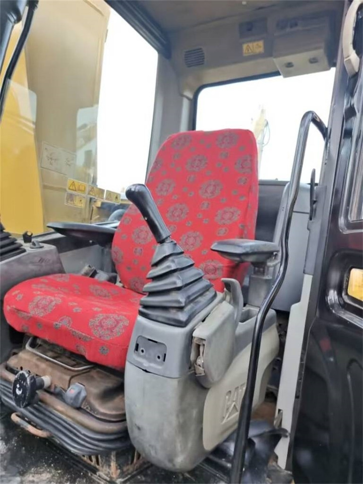 CAT 323 D - Bager guseničar: slika 4 CAT 323 D - Bager guseničar: slika 4