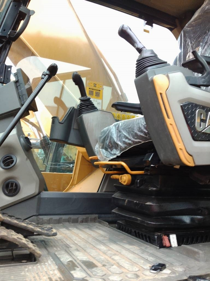 CAT 330GC - Bager guseničar: slika 2 CAT 330GC - Bager guseničar: slika 2