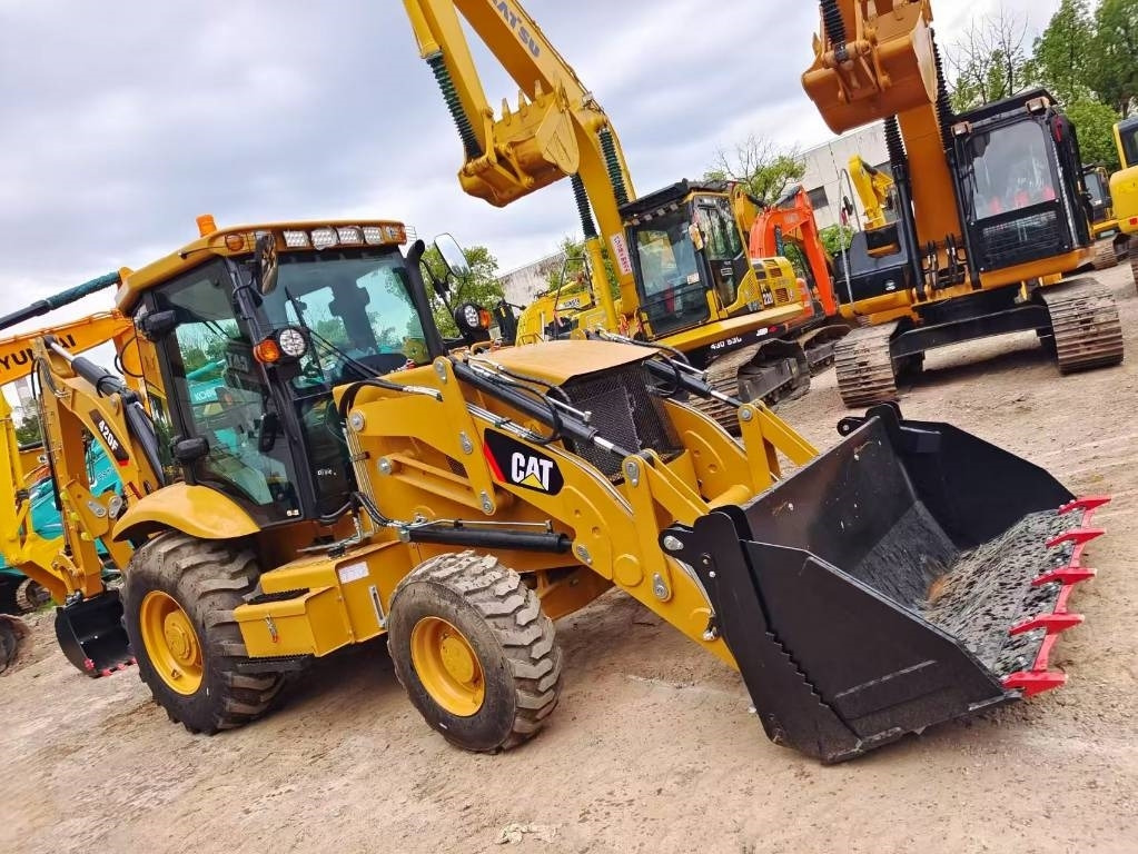 Lizing  CAT 420 F CAT 420 F: slika 10