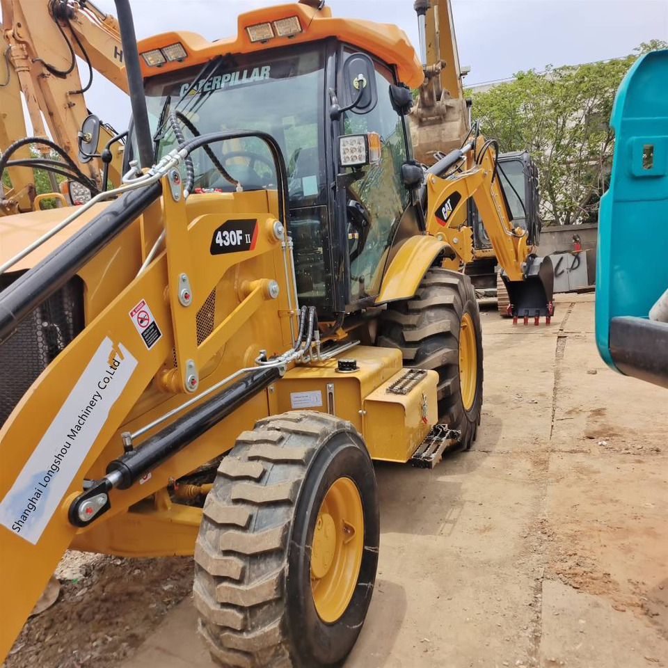 CAT 430 F 100% New - Bager utovarivač: slika 3 CAT 430 F 100% New - Bager utovarivač: slika 3