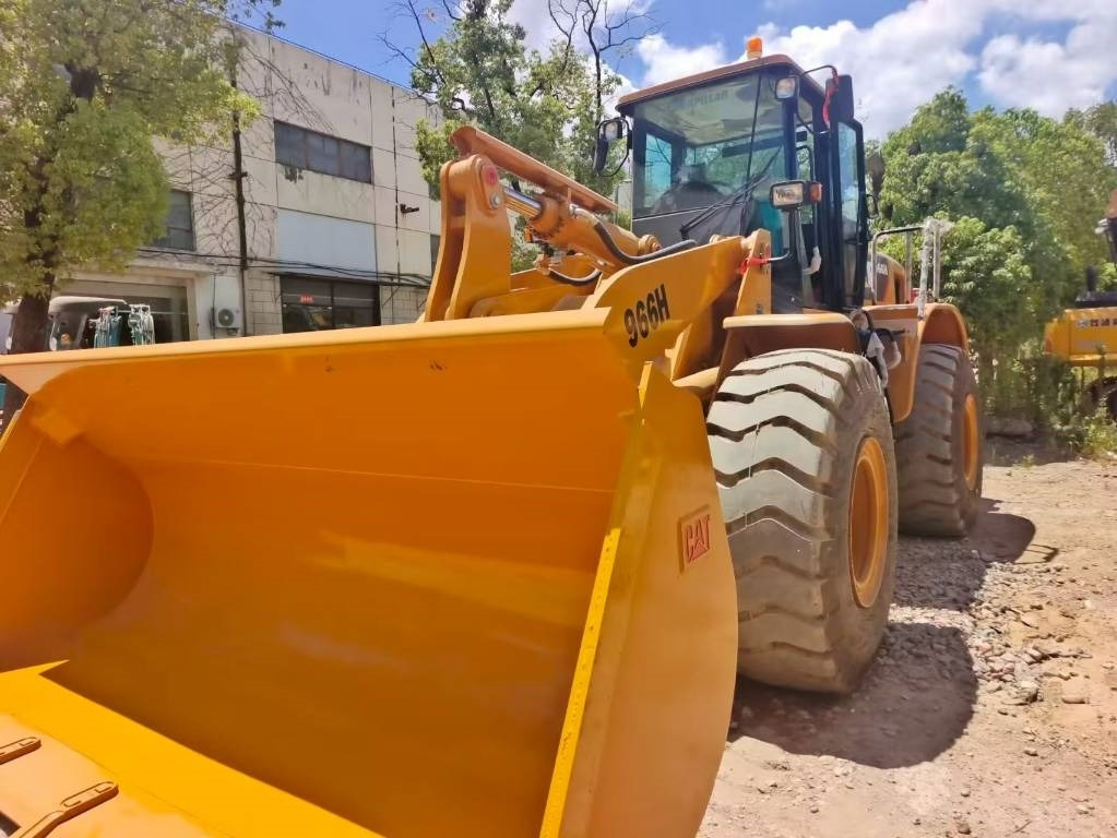 CAT 966 H - Utovarivač točkaš: slika 4 CAT 966 H - Utovarivač točkaš: slika 4