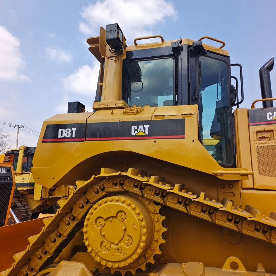 CAT D 8 T - Buldožer: slika 2 CAT D 8 T - Buldožer: slika 2