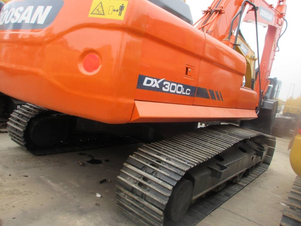 Bager guseničar Doosan DOOOSAN DX300: slika 16