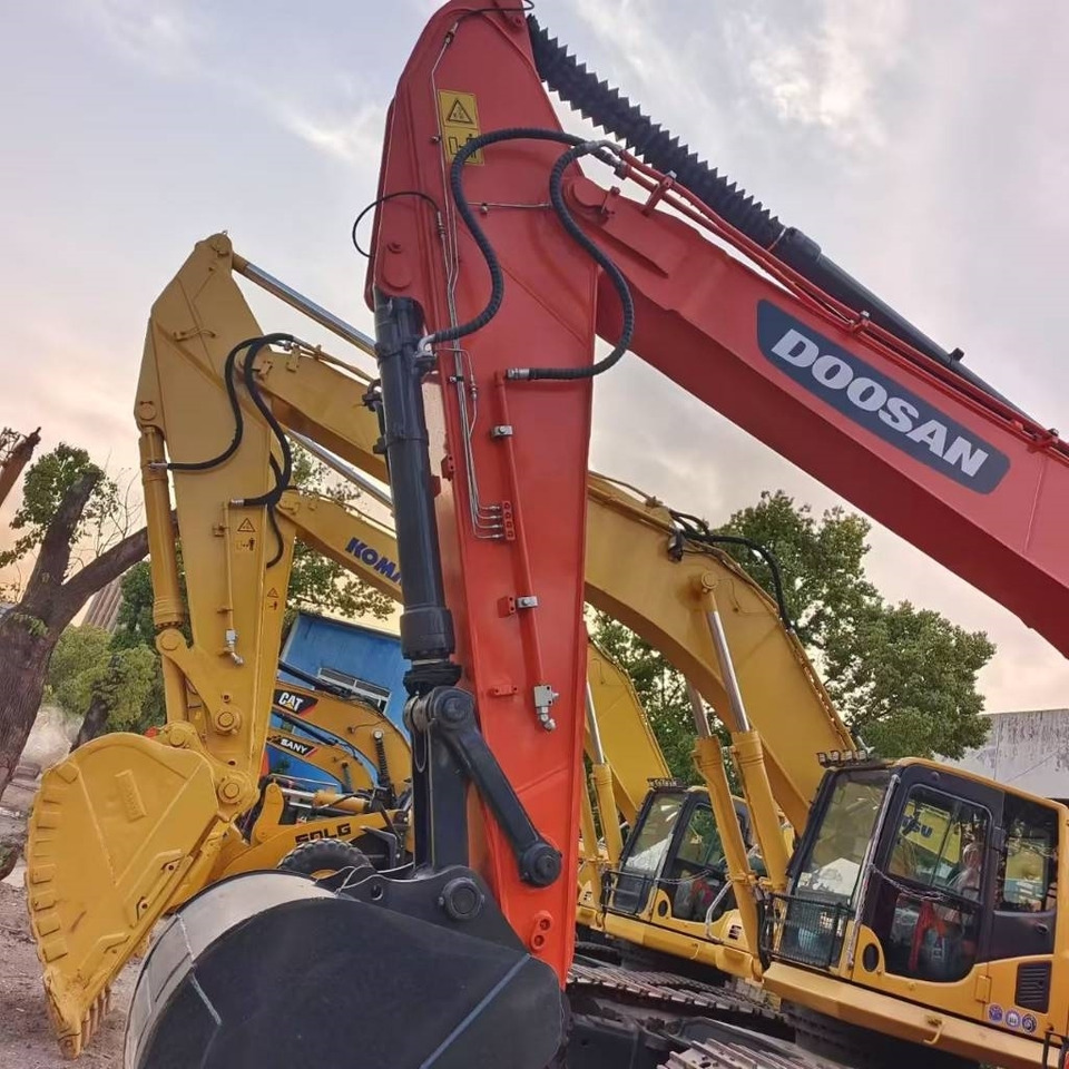 Lizing  Doosan DX 300 Doosan DX 300: slika 10