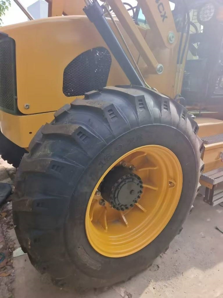 JCB 4 CX - Bager utovarivač: slika 5 JCB 4 CX - Bager utovarivač: slika 5
