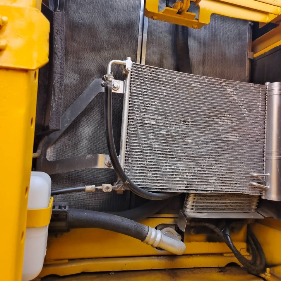 Komatsu PC 200-8 - Bager guseničar: slika 4 Komatsu PC 200-8 - Bager guseničar: slika 4