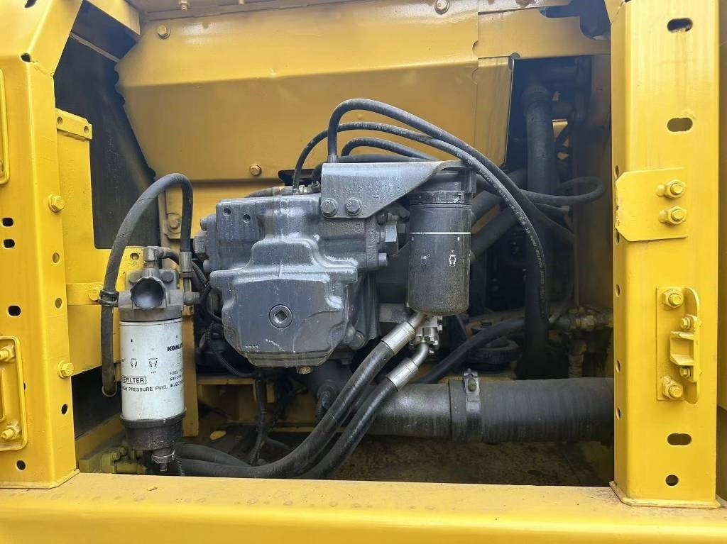 Komatsu PC 210 LC - Bager guseničar: slika 4 Komatsu PC 210 LC - Bager guseničar: slika 4