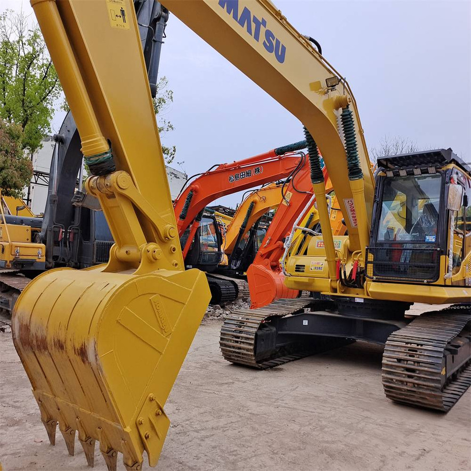 Komatsu PC 220-8 - Bager guseničar: slika 3 Komatsu PC 220-8 - Bager guseničar: slika 3