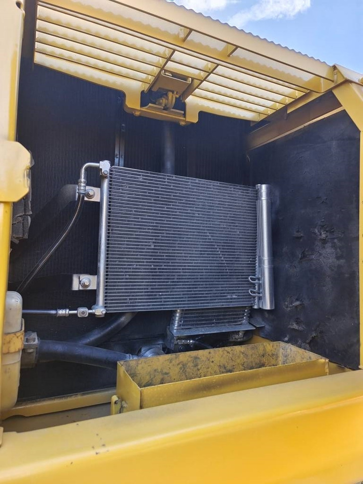 Komatsu PC 220 - Bager guseničar: slika 5 Komatsu PC 220 - Bager guseničar: slika 5