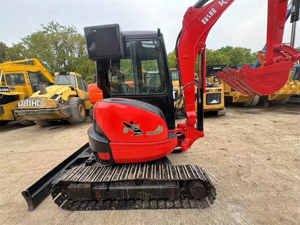 Kubota U 35-3 - Mini bager: slika 5 Kubota U 35-3 - Mini bager: slika 5