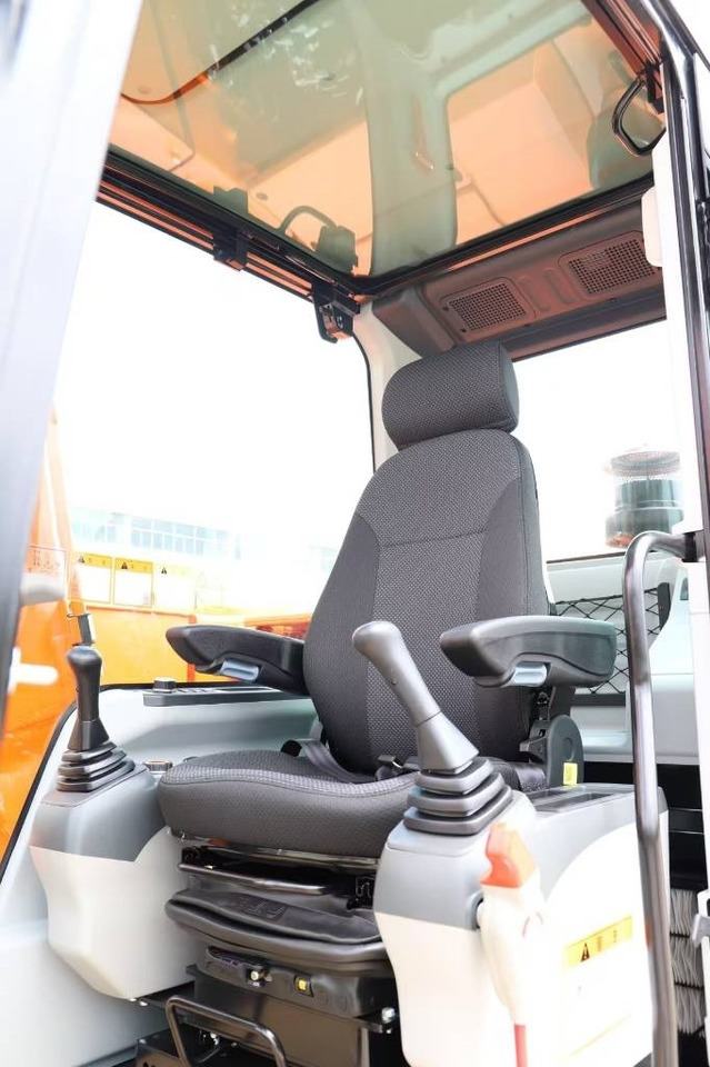 Lonking LG 6150 G4 100% brand new machine - Bager guseničar: slika 3 Lonking LG 6150 G4 100% brand new machine - Bager guseničar: slika 3