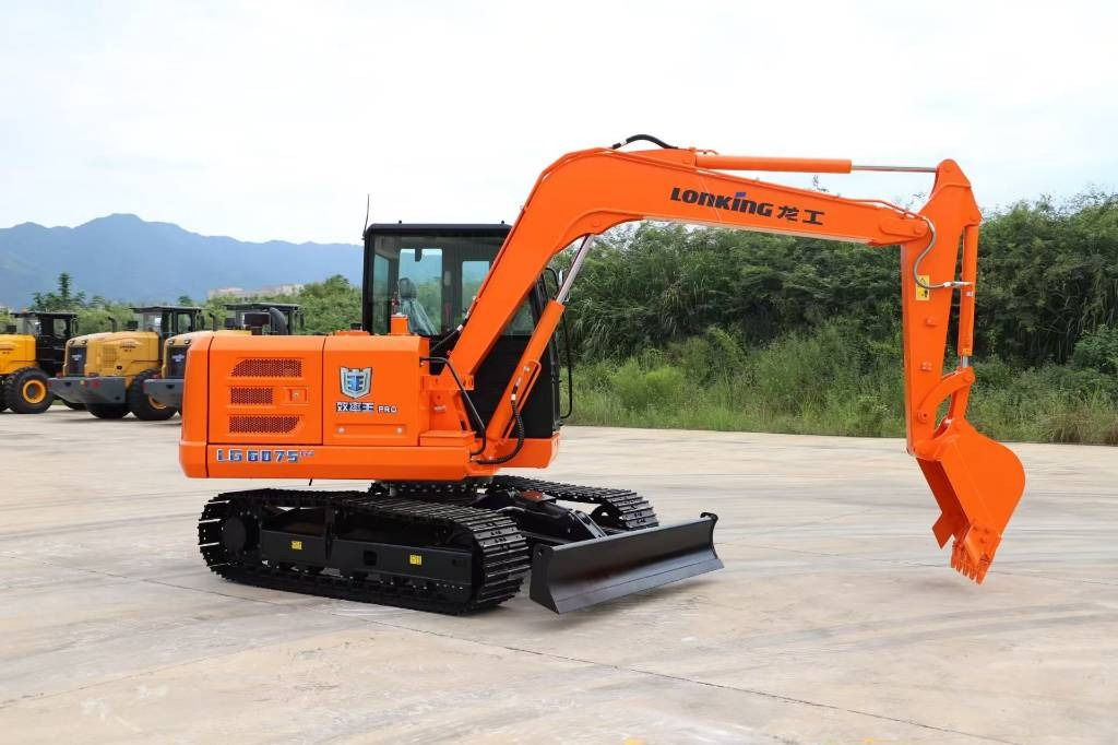Lonking LG6075G4 100% NEW MACHINE - Bager guseničar: slika 1 Lonking LG6075G4 100% NEW MACHINE - Bager guseničar: slika 1