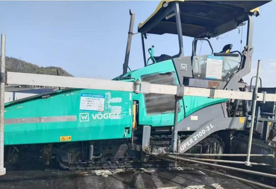Vögele 2100-3 - Asfaltni finišer: slika 1 Vögele 2100-3 - Asfaltni finišer: slika 1