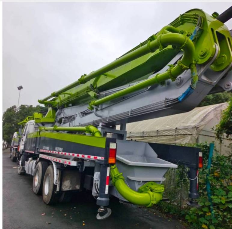 Auto pumpa za beton Zoomlion ZLJ 5336 THBSE: slika 1