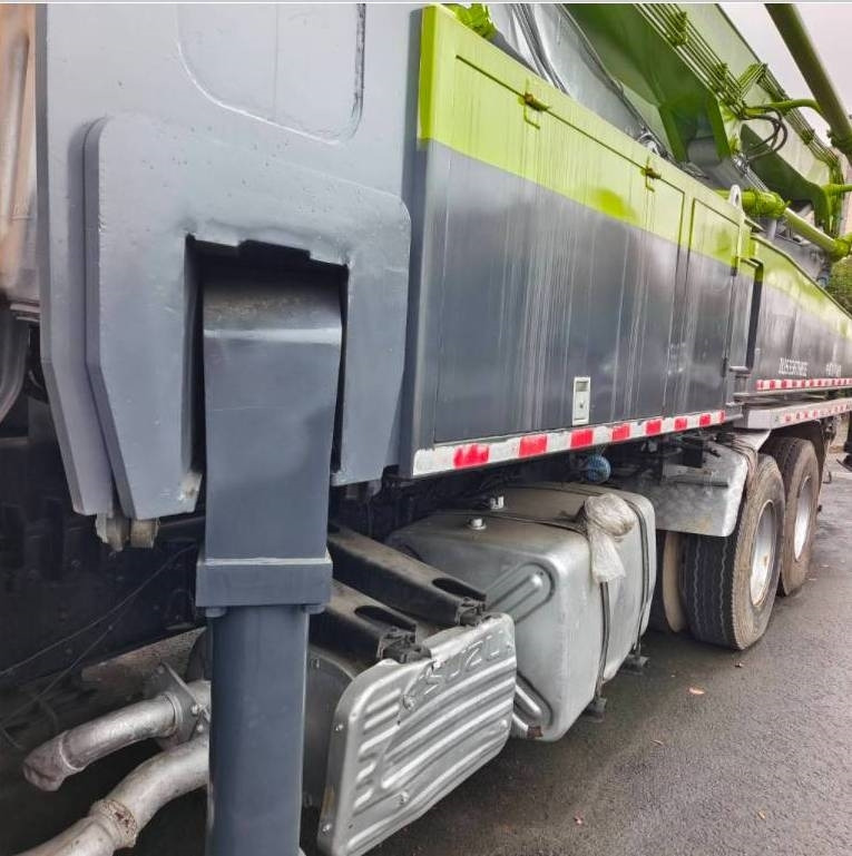 Zoomlion ZLJ5336 THBSE - Auto pumpa za beton: slika 4 Zoomlion ZLJ5336 THBSE - Auto pumpa za beton: slika 4