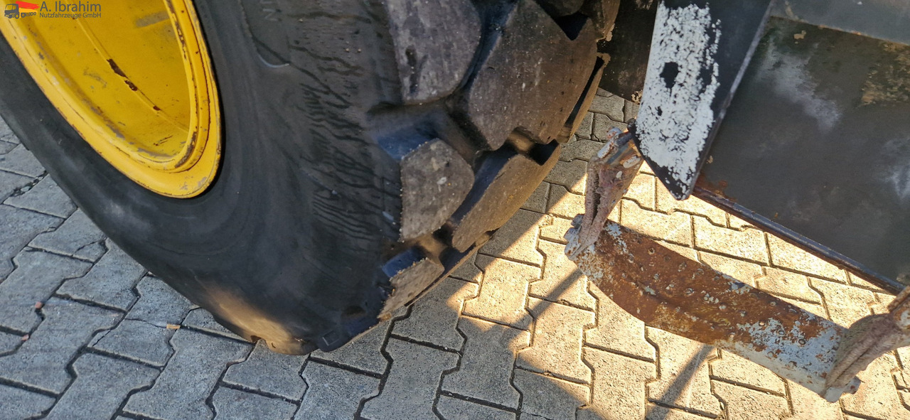 Komatsu WA 200 technisch ok. technische Wartung beim Komatsu Service - Utovarivač točkaš: slika 2 Komatsu WA 200 technisch ok. technische Wartung beim Komatsu Service - Utovarivač točkaš: slika 2