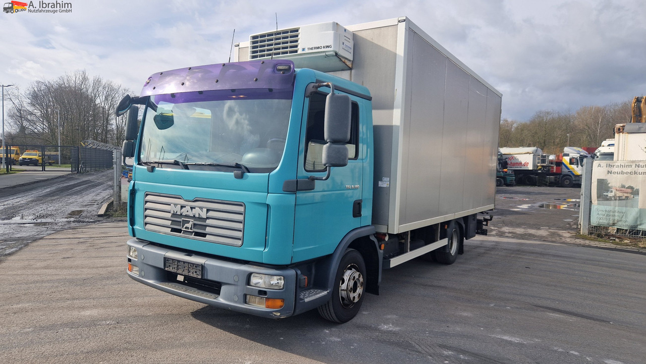 MAN 8.180 Thermokingkühlung - 30 ° sauber, 3. Gang kratzt, voll fahrbereit - Hladnjača: slika 1 MAN 8.180 Thermokingkühlung - 30 ° sauber, 3. Gang kratzt, voll fahrbereit - Hladnjača: slika 1