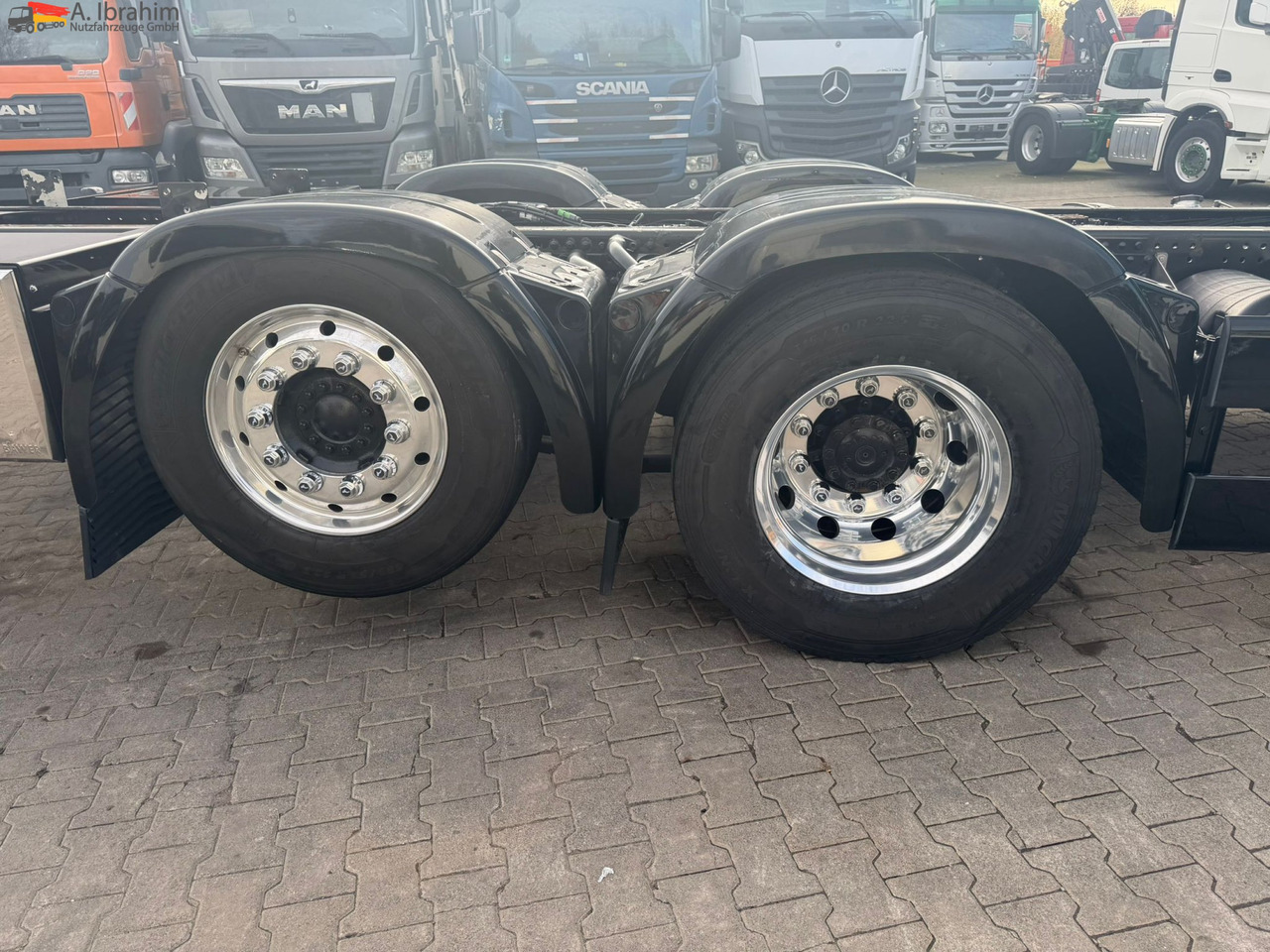 MAN TGX 26.510 Retarder | 6x2 | Klima Euro 6d | Full Service Truck - Kamion sa golom šasijom i zatvorenom kabinom: slika 5 MAN TGX 26.510 Retarder | 6x2 | Klima Euro 6d | Full Service Truck - Kamion sa golom šasijom i zatvorenom kabinom: slika 5