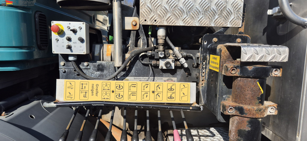 Mercedes-Benz 1824 Kipper Kran, Edelstahlaufbau Tierentsorgung - Istovarivač, Kamion sa dizalicom: slika 2 Mercedes-Benz 1824 Kipper Kran, Edelstahlaufbau Tierentsorgung - Istovarivač, Kamion sa dizalicom: slika 2