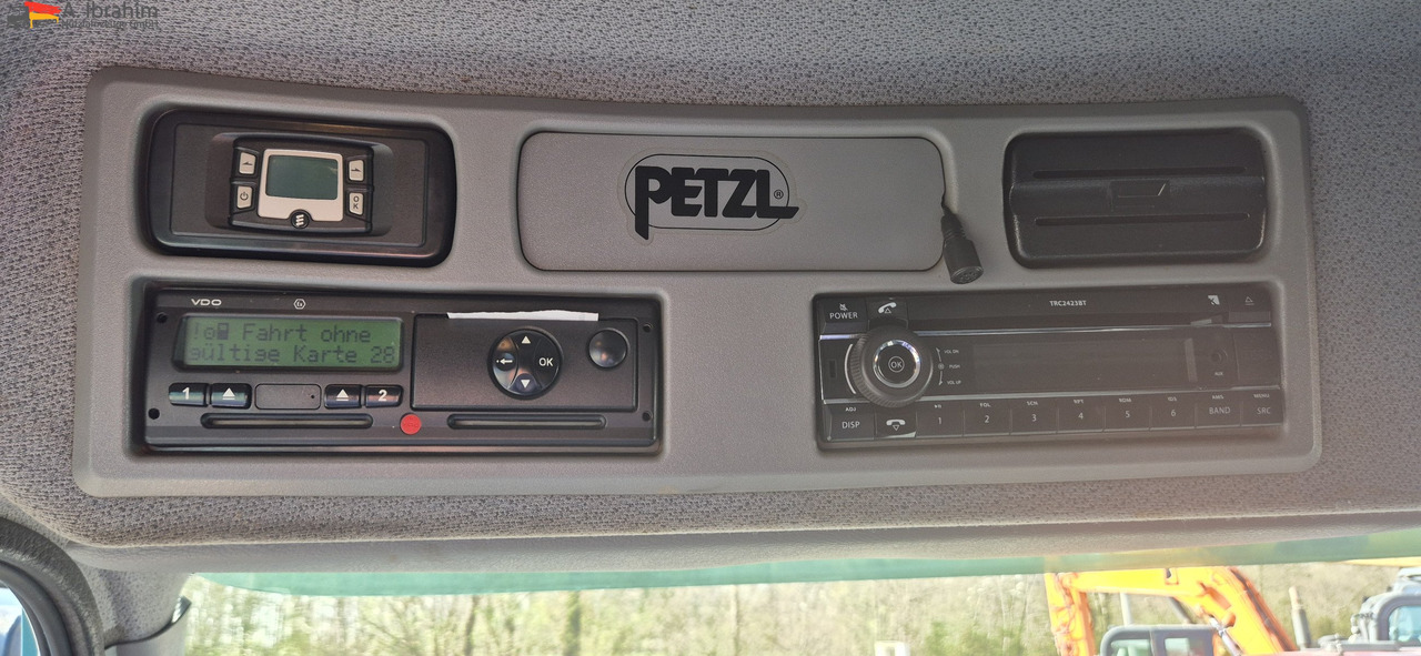 Mercedes-Benz 1824 Kipper Kran, Edelstahlaufbau Tierentsorgung - Istovarivač, Kamion sa dizalicom: slika 3 Mercedes-Benz 1824 Kipper Kran, Edelstahlaufbau Tierentsorgung - Istovarivač, Kamion sa dizalicom: slika 3