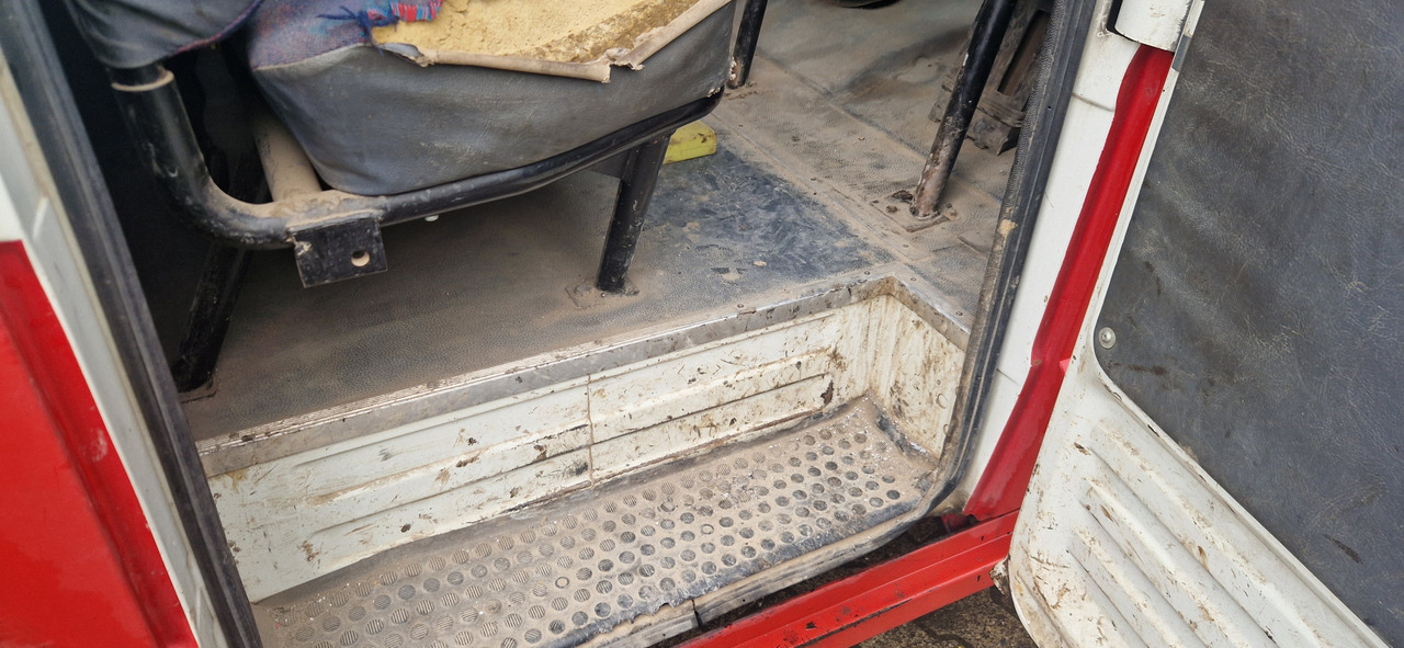 Mercedes-Benz 615D Doka Pritsche, Zustand gut - Dostavno vozilo s ravnom platformom, Dostavno vozilo sa duplom kabinom: slika 3 Mercedes-Benz 615D Doka Pritsche, Zustand gut - Dostavno vozilo s ravnom platformom, Dostavno vozilo sa duplom kabinom: slika 3