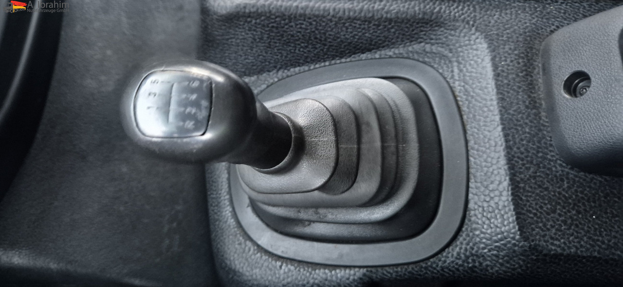 Mercedes-Benz 818L LBW, Luftfederung - Dostavno vozilo sa zatvorenim sandukom: slika 5 Mercedes-Benz 818L LBW, Luftfederung - Dostavno vozilo sa zatvorenim sandukom: slika 5