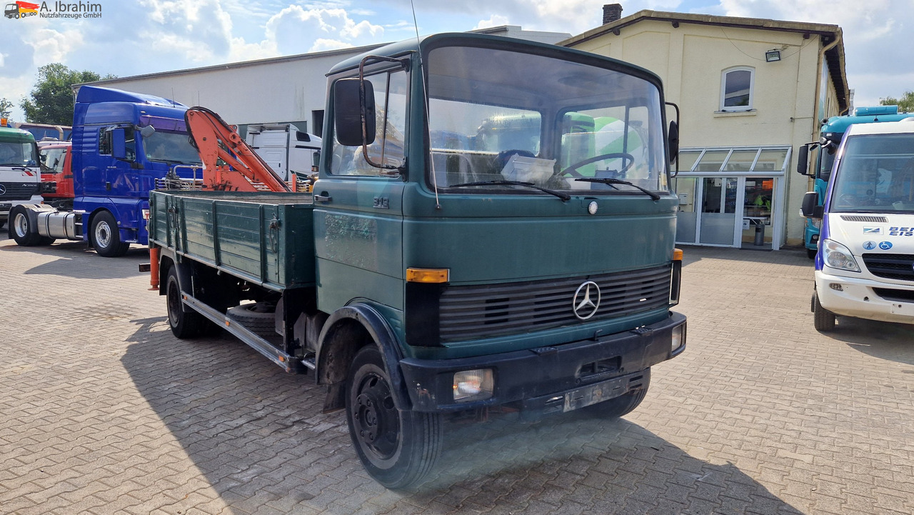 Mercedes-Benz DB 813 Pritsche Kran H- Kennzeichen,Oldtimer ein Stück Geschichte - Dostavno vozilo s ravnom platformom: slika 1 Mercedes-Benz DB 813 Pritsche Kran H- Kennzeichen,Oldtimer ein Stück Geschichte - Dostavno vozilo s ravnom platformom: slika 1