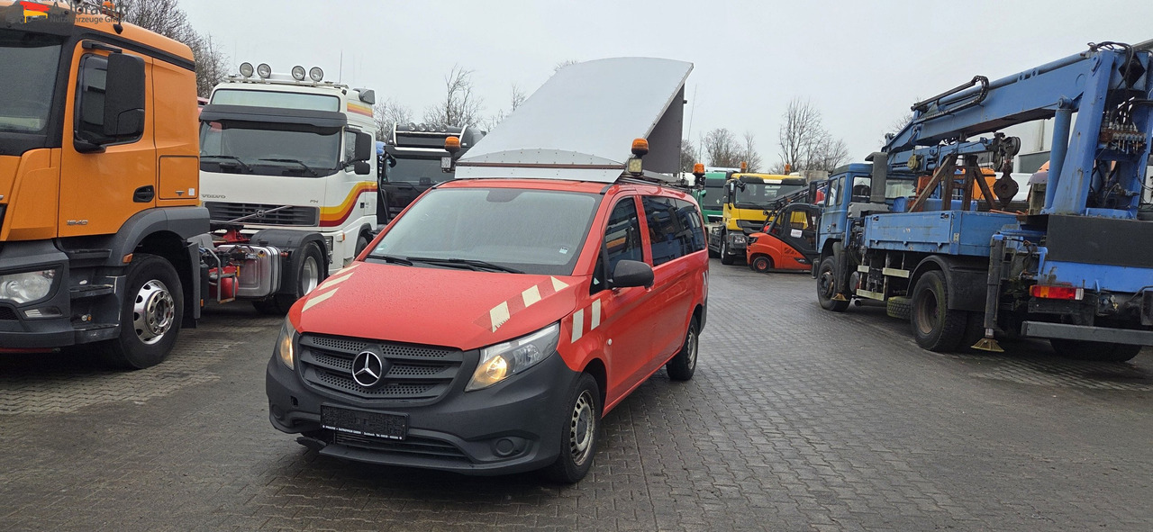 Mercedes-Benz Vito Tourer BF 3-GST Zeichen Anlage 3050 kg zzGw - Hrana kamion: slika 1 Mercedes-Benz Vito Tourer BF 3-GST Zeichen Anlage 3050 kg zzGw - Hrana kamion: slika 1