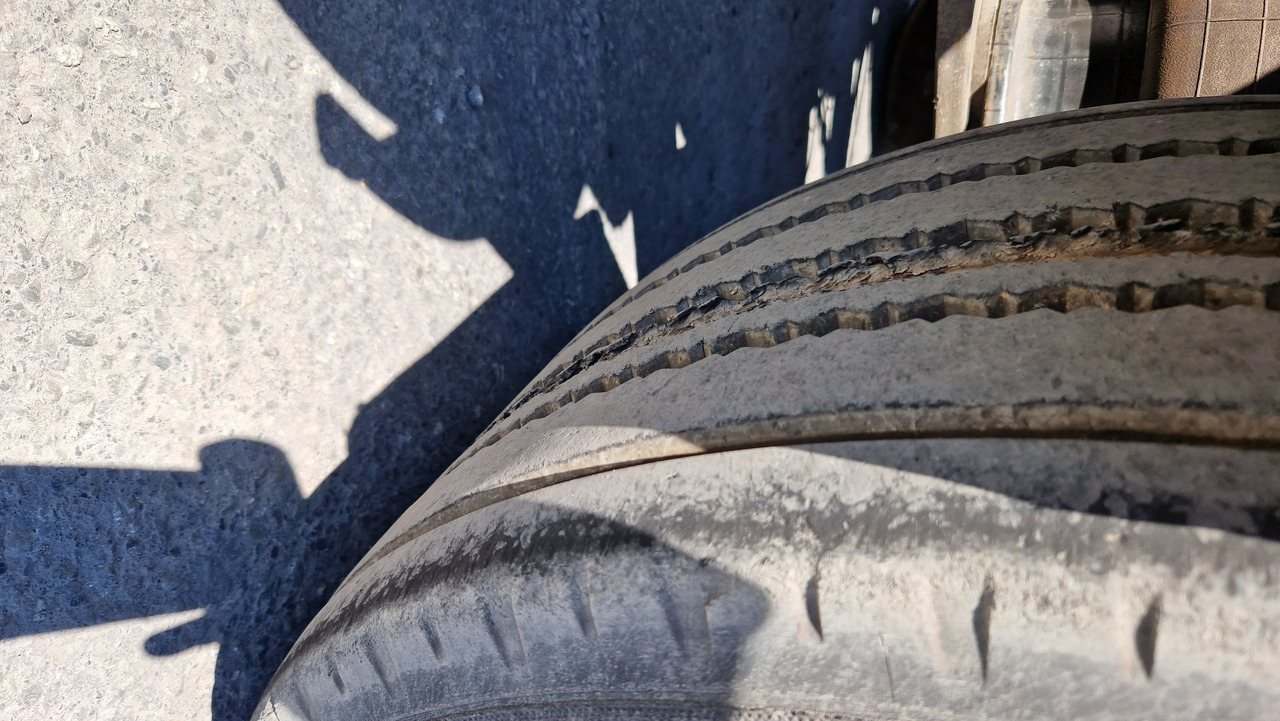 Schmitz SCF 24G Slider - Poluprikolica za prevoz kontejnera/ Poluprikolica sa promenjivim sandukom: slika 4 Schmitz SCF 24G Slider - Poluprikolica za prevoz kontejnera/ Poluprikolica sa promenjivim sandukom: slika 4