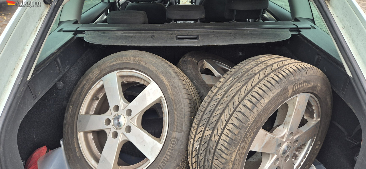 Skoda Octavia 2.0 TDI | 8-fach bereift - Automobil: slika 5 Skoda Octavia 2.0 TDI | 8-fach bereift - Automobil: slika 5