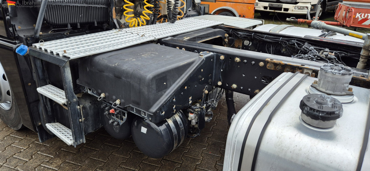 MAN TGX 18.400 Retarder, Klima, Kipphydraulik - Tegljač: slika 5 MAN TGX 18.400 Retarder, Klima, Kipphydraulik - Tegljač: slika 5