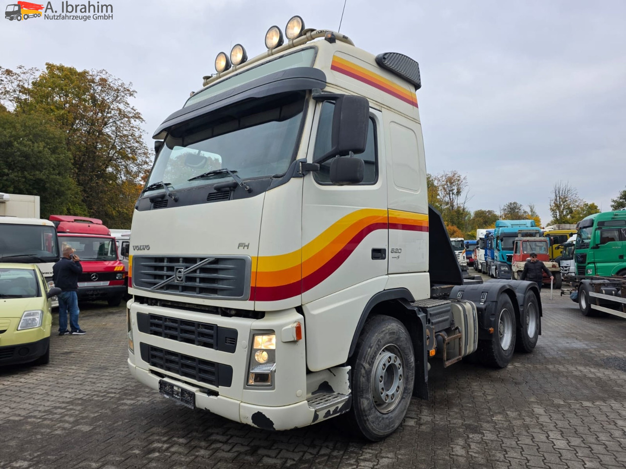 Volvo FH 520 | 6x4 | V8 | Kipphydraulik | Blatt Blatt | Schaltgetriebe | Klima | Trommelbremse | 3 Pedals - Tegljač: slika 1 Volvo FH 520 | 6x4 | V8 | Kipphydraulik | Blatt Blatt | Schaltgetriebe | Klima | Trommelbremse | 3 Pedals - Tegljač: slika 1