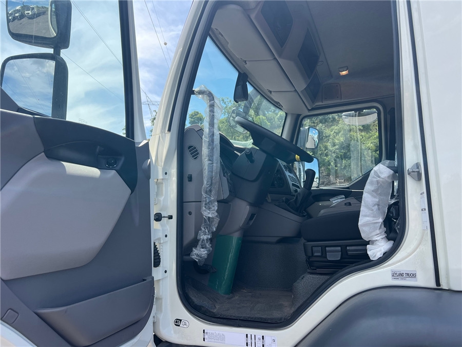 Kamion sa golom šasijom i zatvorenom kabinom DAF LF320 NEW/ONLY COC: slika 18