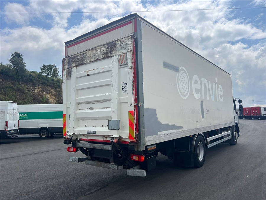 Renault D 19 - Kamion sa zatvorenim sandukom: slika 4 Renault D 19 - Kamion sa zatvorenim sandukom: slika 4