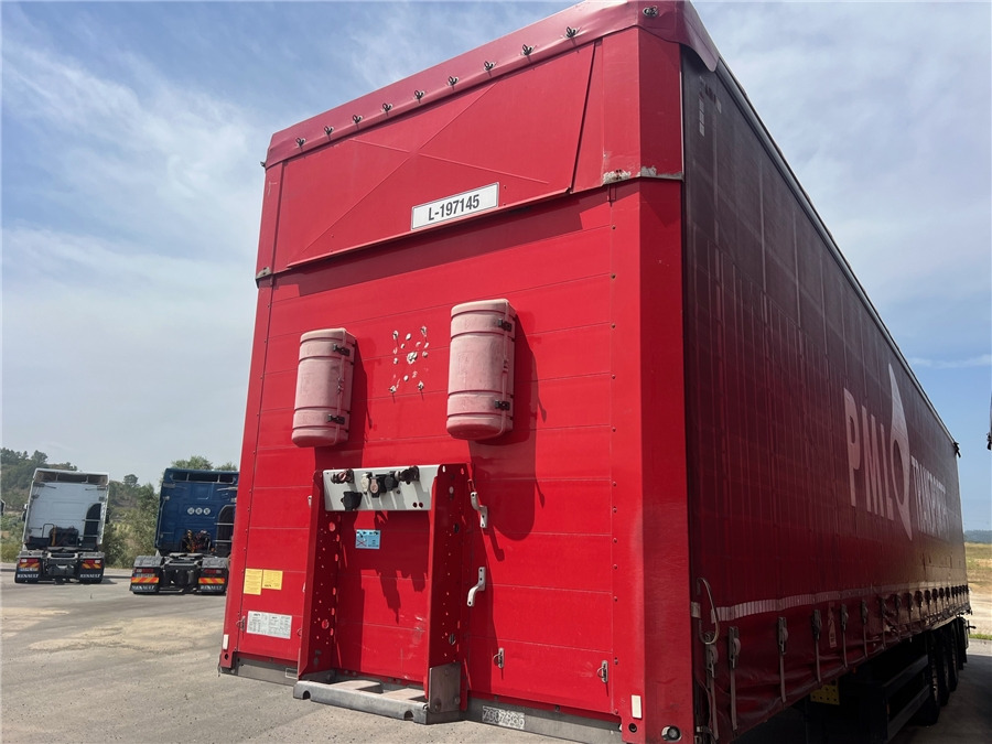 SCHMITZ CARGOBULL SCB-S3T TETO ELEVAR - Poluprikolica sa ceradom: slika 4 SCHMITZ CARGOBULL SCB-S3T TETO ELEVAR - Poluprikolica sa ceradom: slika 4
