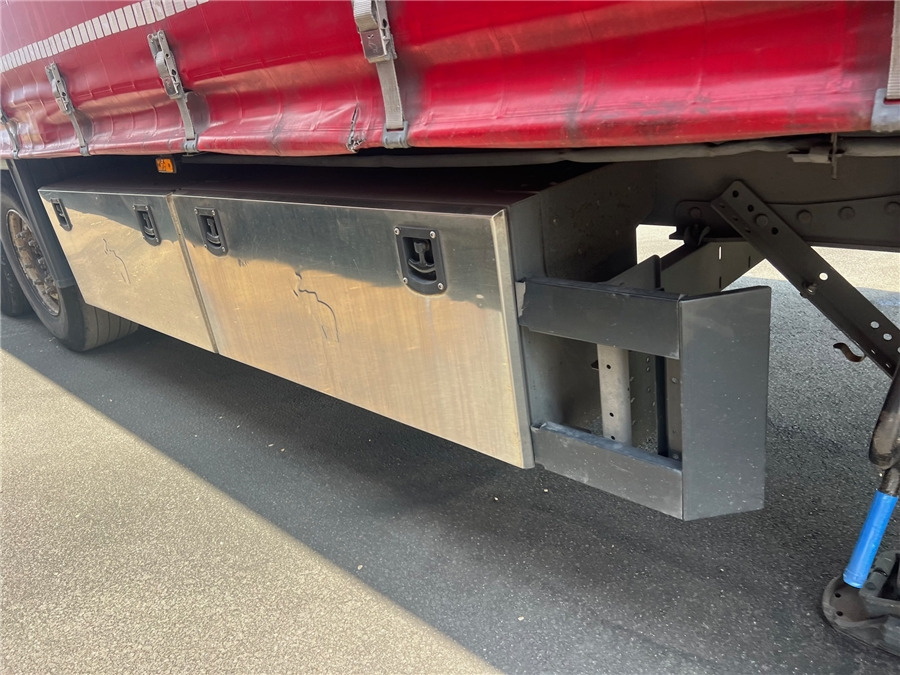 Poluprikolica sa ceradom SCHMITZ CARGOBULL SCB-S3T TETO ELEVAR: slika 11 Poluprikolica sa ceradom SCHMITZ CARGOBULL SCB-S3T TETO ELEVAR: slika 11