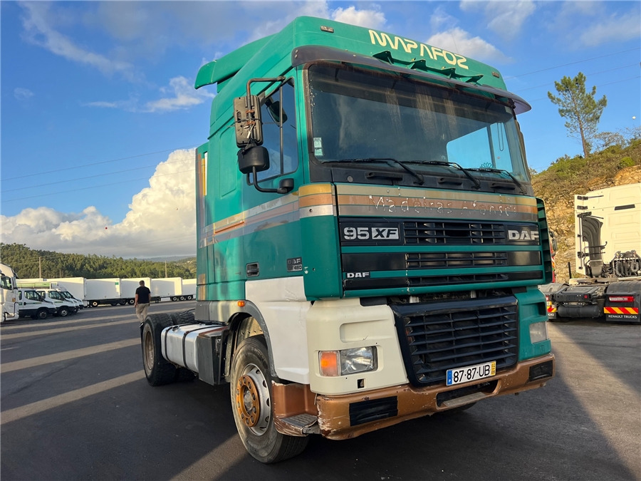 DAF XF95/480 Manual gear - Tegljač: slika 3 DAF XF95/480 Manual gear - Tegljač: slika 3