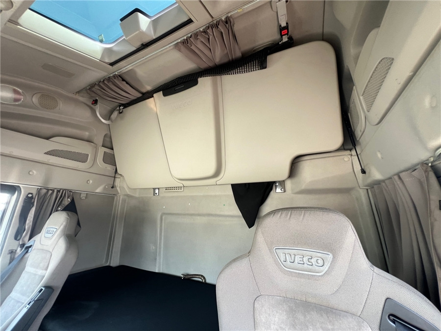 Tegljač Iveco AS440S46T/P: slika 15